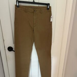 NWT Old Navy Slim Fit Khakis